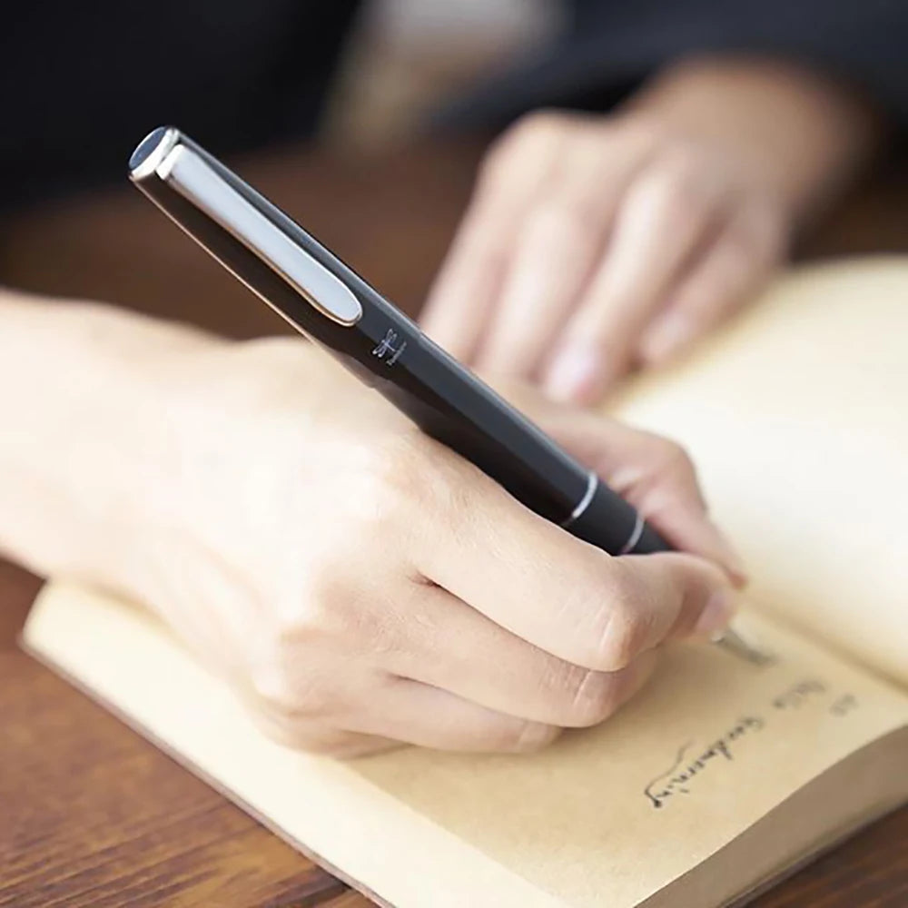 Tombow ZOOM 505 - Gel Pen Signature - 0.5Mm - Japan