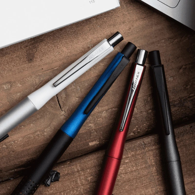 UNI Kuru Toga Mechanical Pencil - M5-1030 - Metal - 0.5Mm - Japan